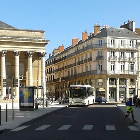 Theatre 12 - Dijon Hyper Centre Appartement T2 Face Musee, Monuments Et Restaurants Buitenkant foto